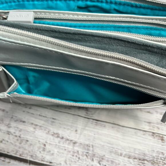 IHKWIP Triple Quilted Crossbody with Wristlet Strap Metallic Silver Purse Bag - Picture 7 of 16